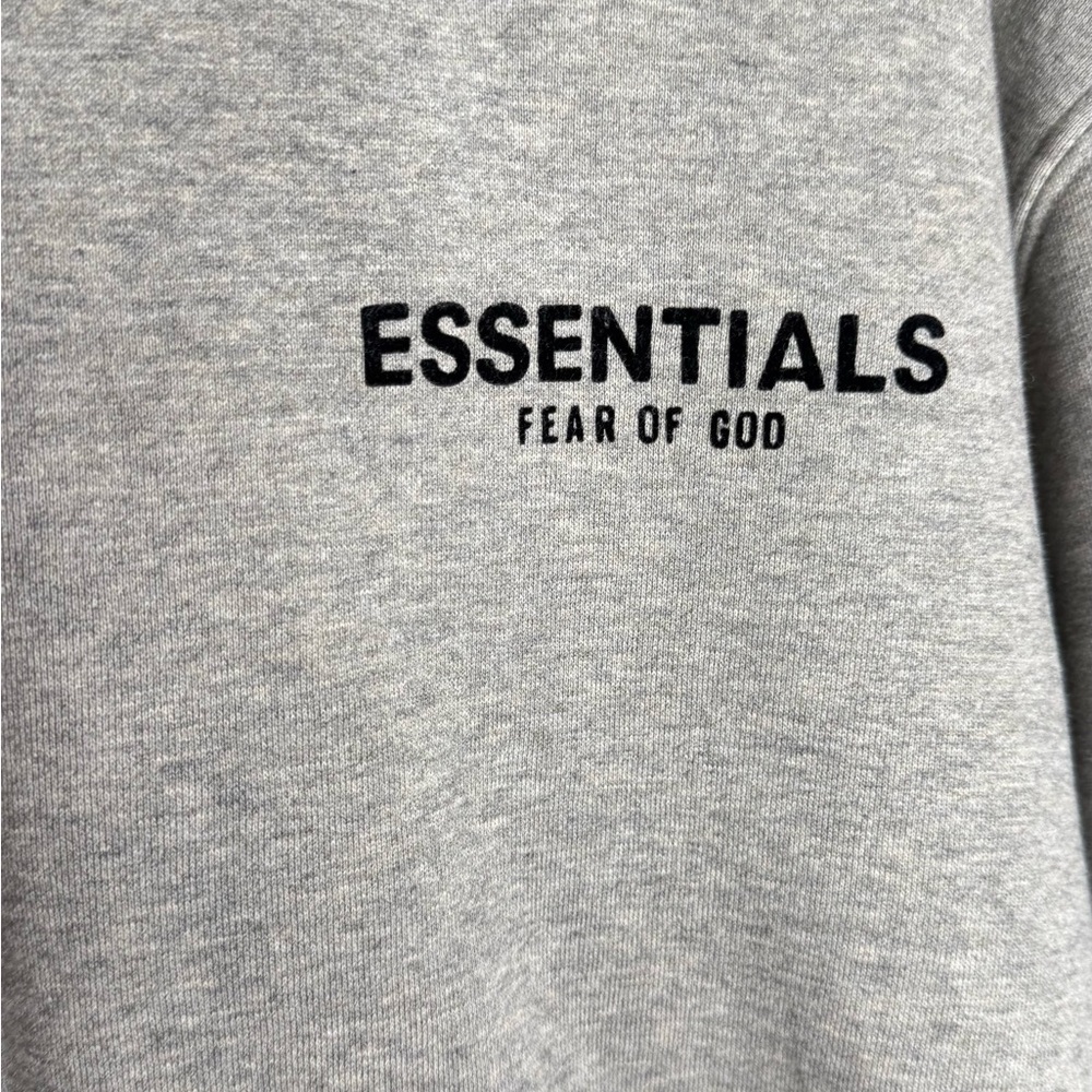 Fear of God ESSENTIALS Grey Hoodie Medium Unisex Streetwear Pullover - Picture 2 of 8